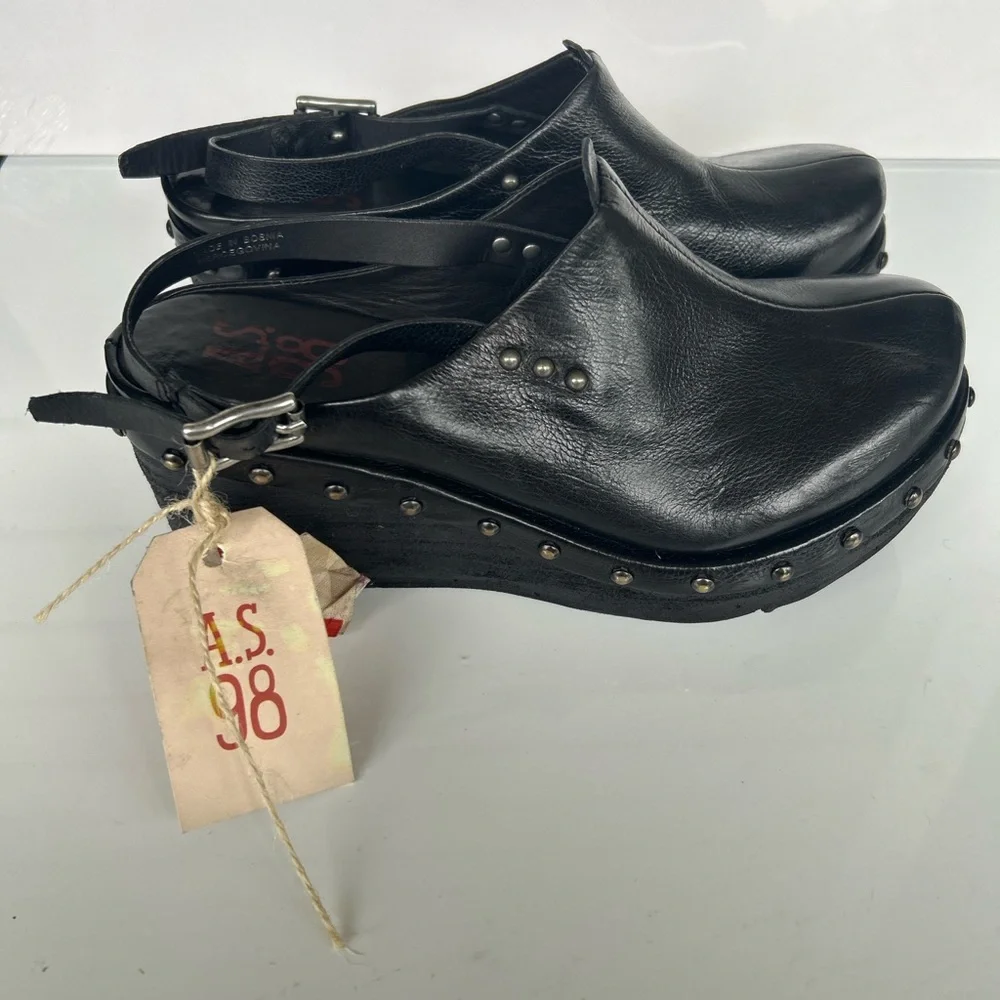 A. S. 98 PUKE Black Leather Platform Clogs with Studded bottom size 38 - Picture 3 of 6